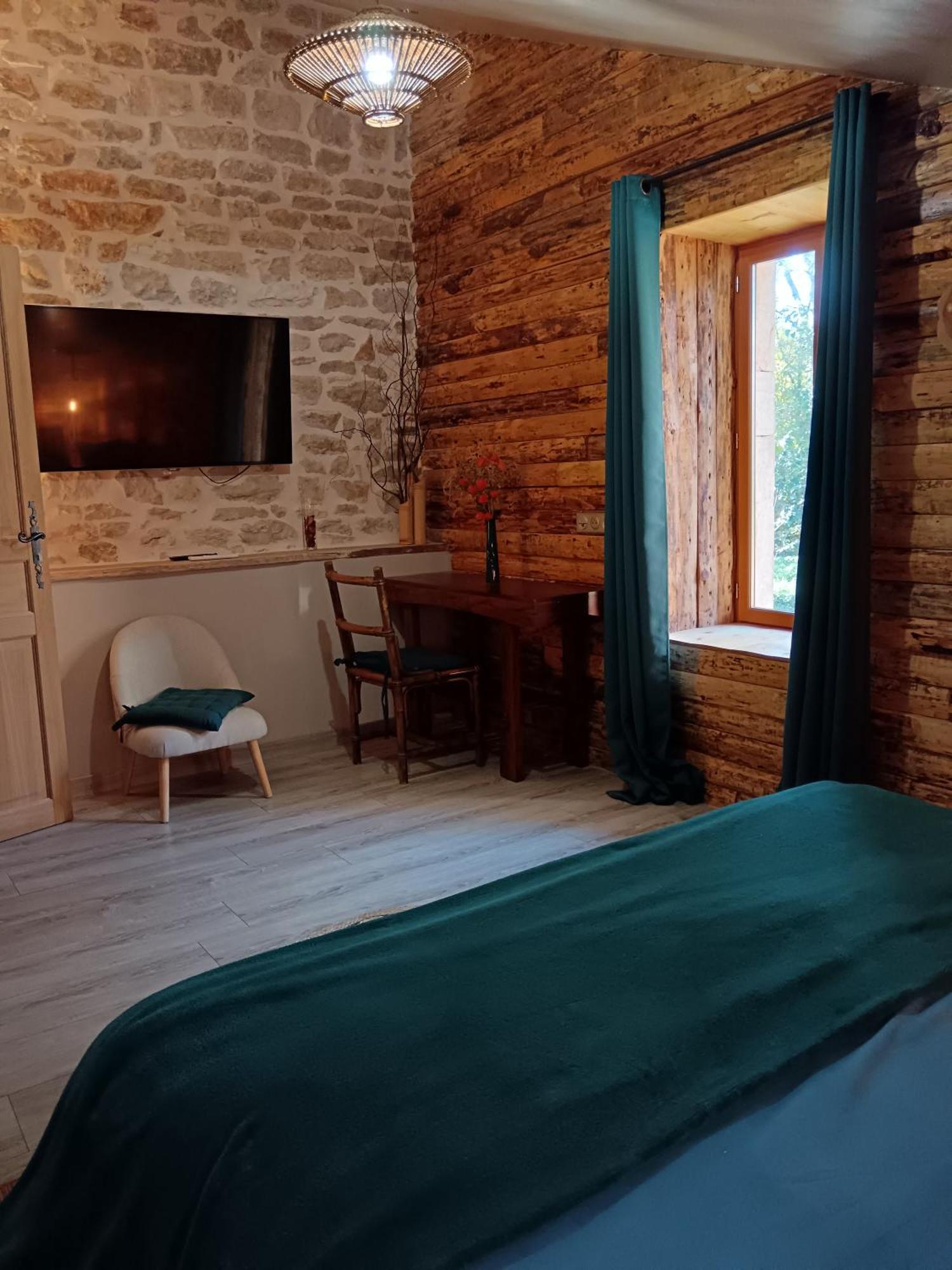 Domaine Moulin De Quincenat Apartment Champagnat  Bagian luar foto